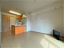 エクセル新見II 203 2階1LDKのリビング/ダイニング