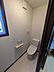 トイレ：温水洗浄機能付きの1階トイレです