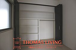 実際の写真を準備中の為、同じ建物の別室写真です。参考下さい。