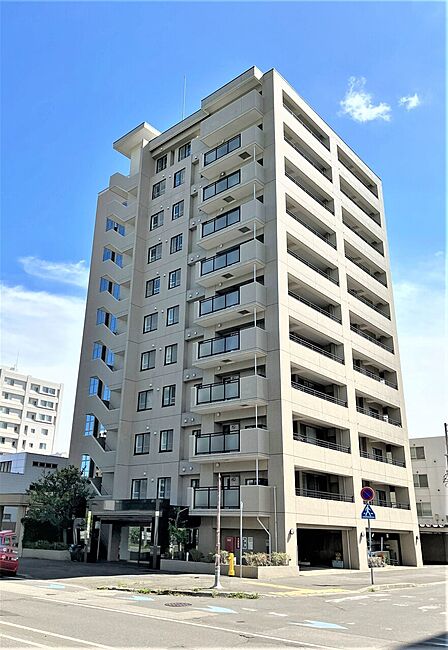 東急不動産株式会社旧分譲、地下鉄東西線「西18丁目」駅まで徒歩7分です