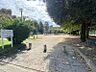 周辺：弁天公園まで　223m　徒歩約3分　広々とした広場で元気に外遊びができそうです。遊具もあります。