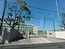 周辺：神沢中学校 370m