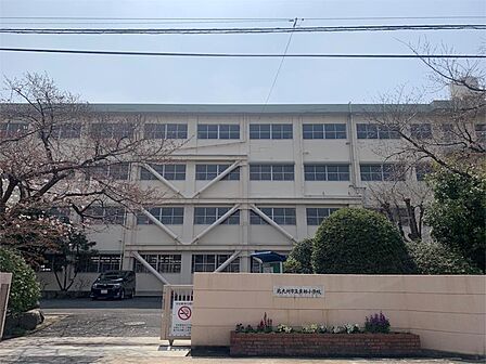 北九州市立貴船小学校（604m）