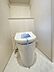 トイレ：清潔感のある独立したトイレです。ウォシュレット機能付きで、毎日快適にお使いいただけます。