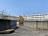 周辺：中間市立中間南中学校（931m）