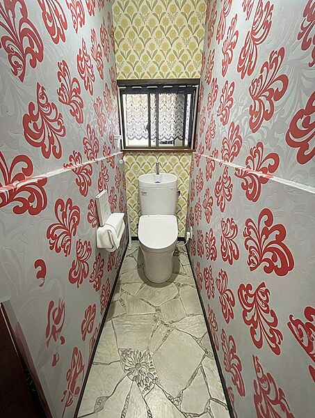 トイレを拡大表示