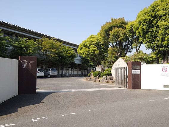 北九州市立上津...