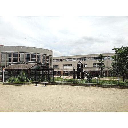 北九州市立戸畑中央小学校（1180m）