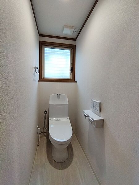 トイレを拡大表示