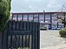 周辺：直方市立新入小学校（1899m）
