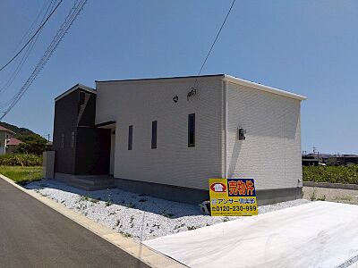 外観：人気の平屋戸建です☆