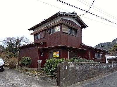 外観：山々を望める自然豊かな景観です☆四季折々の風情を感じられる立地です