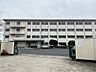 周辺：北九州市立吉田中学校（995m）