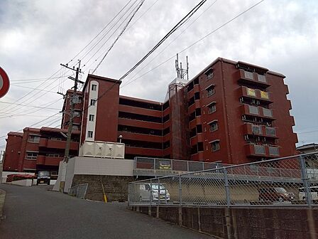 閑静な住宅街にある落ち着いた住環境です