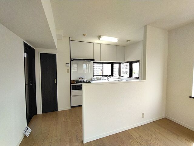 キッチン サンパーク・クレストサージュ戸畑Aコート 9階/-