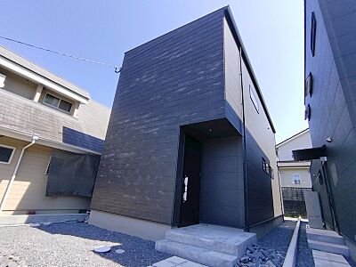 外観：小学校は徒歩6分です☆毎日の通学に便利です