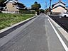 外観：前面道路含む現地写真