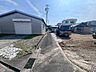 外観：前面道路含む現地写真