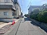 外観：前面道路含む現地写真