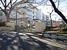 周辺：三田小学校まで460ｍ。