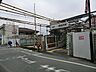 周辺：京王線「西調布」駅まで1000ｍ。