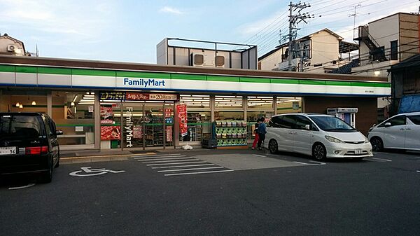 画像23:ファミリーマート桃谷公園前店 606m