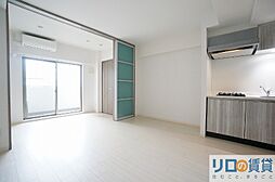 ファーストフィオーレ新大阪グランデ 502 5階1LDKのリビング/ダイニング