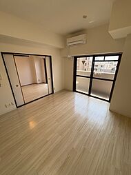 フォレスタ育和