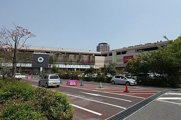 画像24:ファミリーマート名古屋新栄店 296m