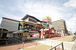 ドン・キホーテパウ中川山王店 352m