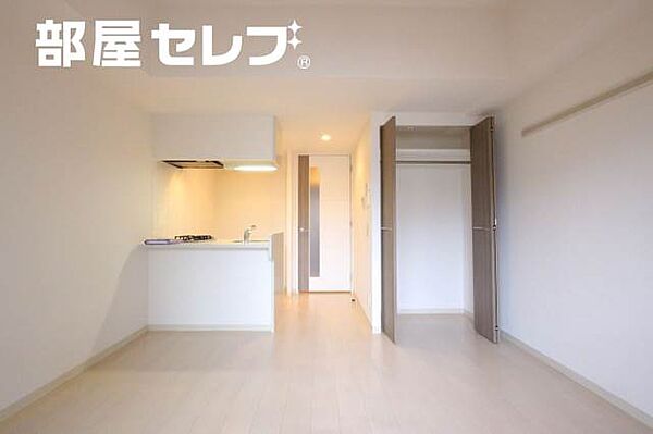 プレサンスSAKAEリバースタイル