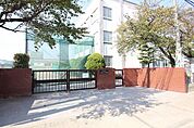 名古屋市立豊正中学校 610m