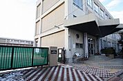 名古屋市立枇杷島小学校 261m