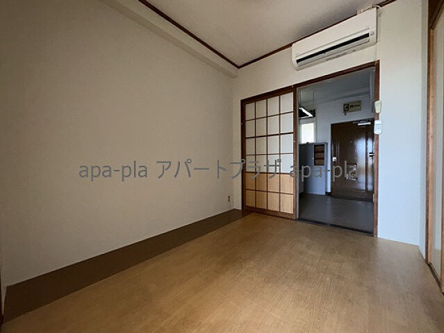 寝室
