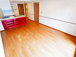 ロイヤルパークス新田 11階2LDKのリビング/ダイニング