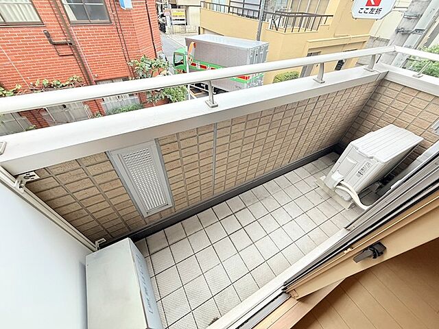 バルコニー