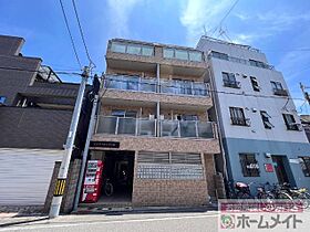 レジスコート岸里  ｜ 大阪府大阪市西成区岸里東１丁目（賃貸マンション1DK・3階・32.42㎡） その1