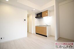 FDS PREX 13階1LDKのリビング/ダイニング