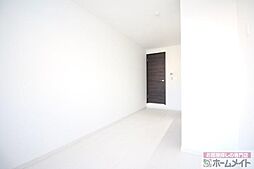 アドラブール 1階ワンルームのリビング/ダイニング