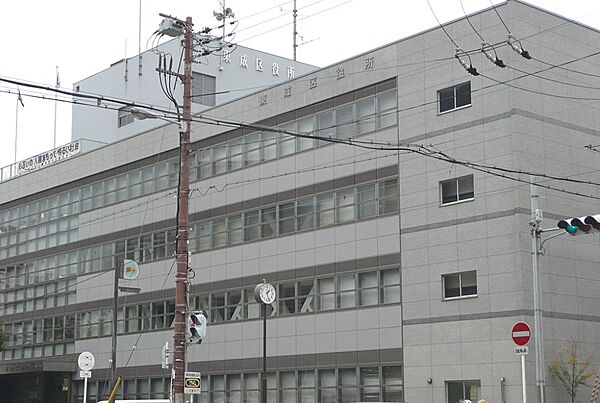 画像24:【市役所・区役所】大阪市東成区役所まで163ｍ