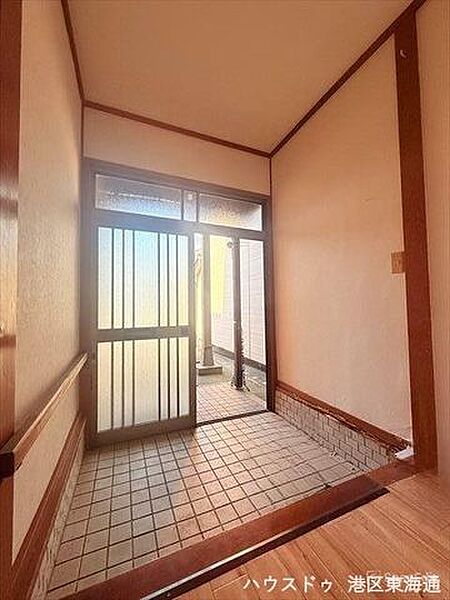 玄関