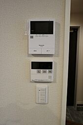 シャイン小泉