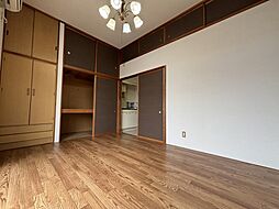 パインパレス本郷 103 1階1Kのリビング/ダイニング