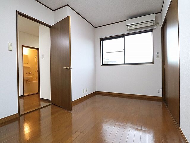 寝室