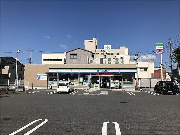 画像17:ファミリーマート ぎふ加納新本町店（555m）