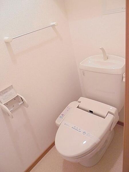 画像11:温水洗浄暖房便座トイレ