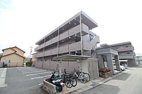 ヴィラ　ルミノーソ　Ｂ 104 ｜ 広島県東広島市西条町寺家7824番地1号（賃貸マンション1R・1階・35.70㎡） その1