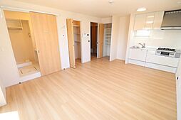 ハイアークＥ 301 3階ワンルームのリビング/ダイニング