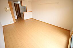 サニーヴェール 205 2階ワンルームのリビング/ダイニング