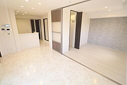 新築Ｗｉｓｔｅｒｉａ寺家 303 3階2LDKのリビング/ダイニング